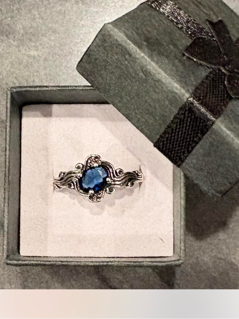 Vintage Boho Style Silver Blue Gemstone Women’s Ring~Size 6 & 8 Available